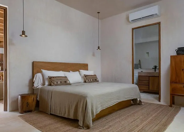 Holiday home 3br In Gated Community With Private Rooftop Plunge Pool, Grill & Shared Pool *
