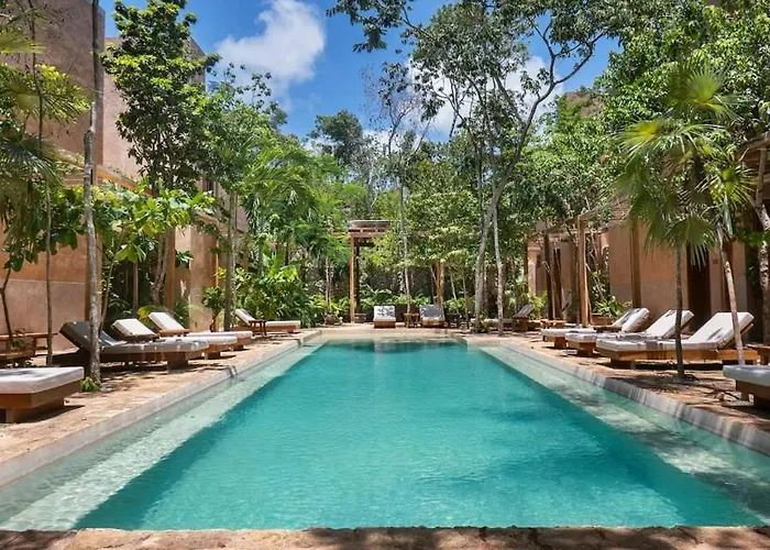 Holiday home 3br In Gated Community With Private Rooftop Plunge Pool, Grill & Shared Pool Tulum